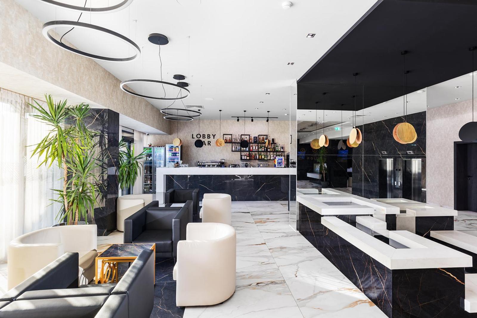Jitomir Hotel Montana Exterior photo